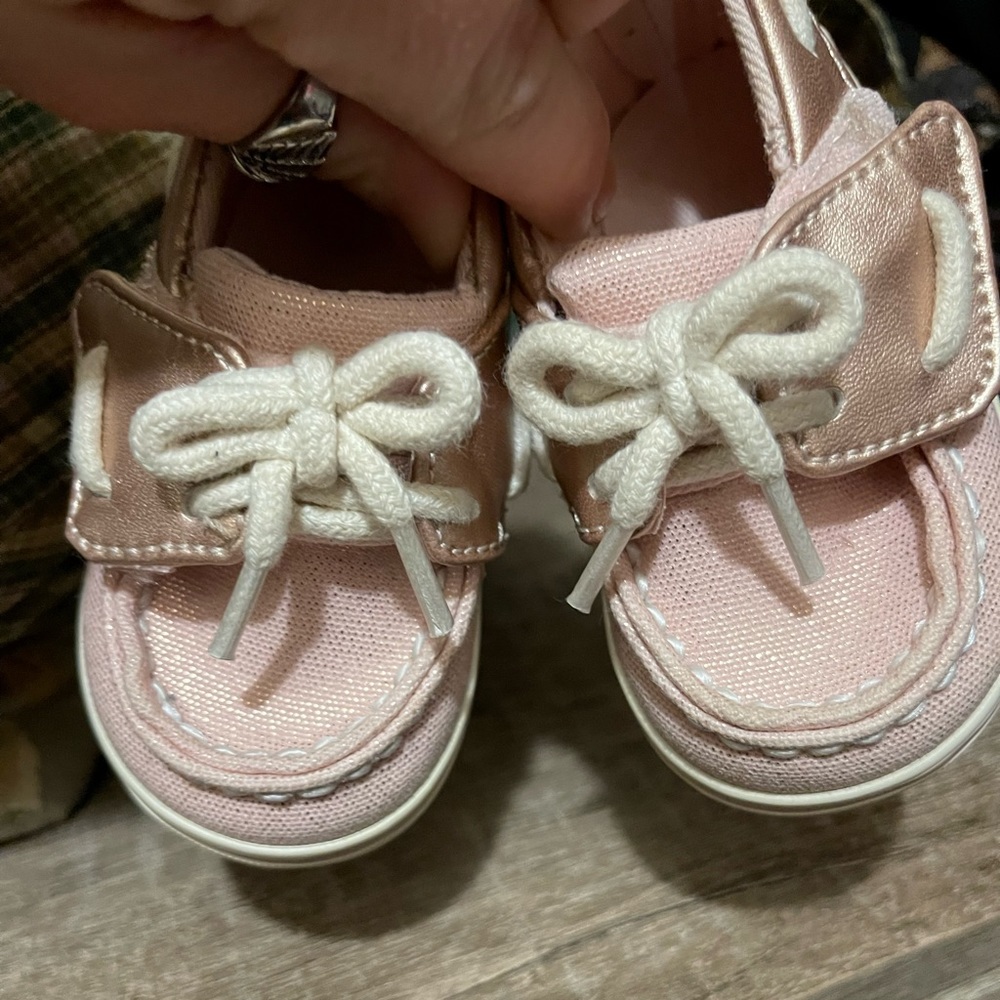 Pink Sperry’s size 2